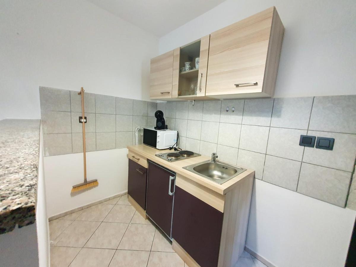 Apartments Mira Башка Екстер'єр фото